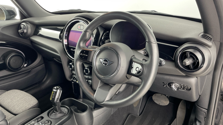 MINI Hatchback 135kW Cooper S Level 2 33kWh 3dr Auto Electric Hatchback